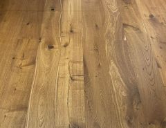 Parketti Landhaus Tammi Savukäsitelty Harjattu 2,88m²/pkt